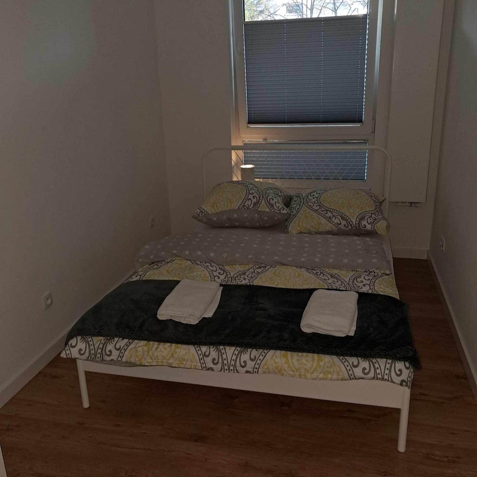 Apartament Julia 1-4 Os Starowapiennikowa 42A Z Balkonem Ze Sniadaniem Kontynentalnym Kielce Exteriér fotografie